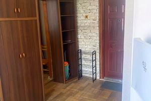 кімната за адресою Футуристів пров., 9