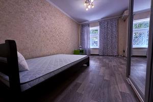 квартира за адресою Соборна пл., 10