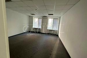 коммерческая по адресу Бехтеревский пер., 4-В