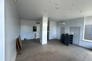 комерційна за адресою Леонтовича вул., 39а