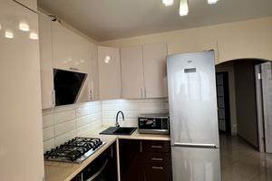 квартира за адресою Учительська, 3б