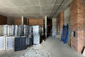 комерційна за адресою Звіринецька вул., 72