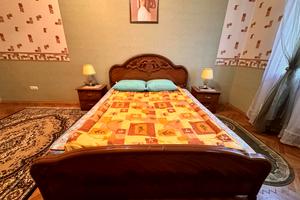 квартира за адресою Дорошенка вул., 5