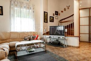 будинок за адресою Лугова вул., 24