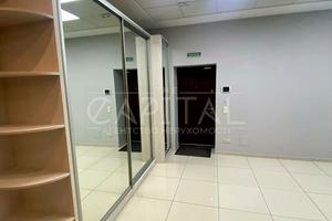 комерційна за адресою Кловський узвіз (Кловський), 7a