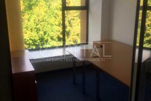 комерційна за адресою Лук'янівська вул., 1