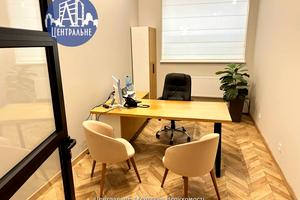 комерційна за адресою Нагірна вул., 7