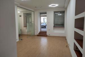 коммерческая по адресу Веры Холодной пл., 1