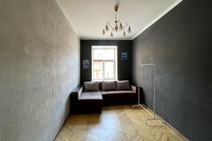 квартира за адресою Джерельна вул., 34