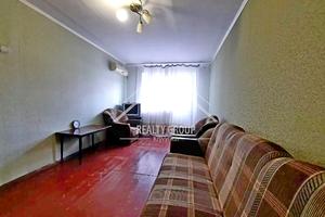 квартира за адресою Соборності вул. (Косіора), 33