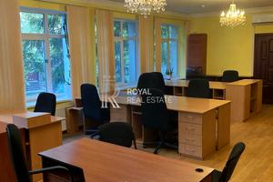 комерційна за адресою Коломийський пров., 20