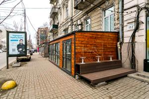 комерційна за адресою Саксаганського вул., 112-А