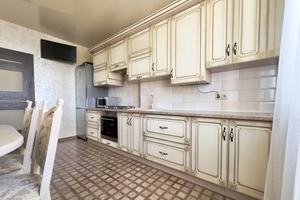 квартира за адресою Олени Теліги вул., 57