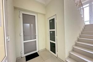комерційна за адресою Дем'яна Попова вул., 22