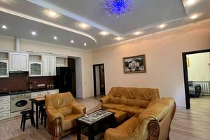 квартира за адресою Базарна вул., 69