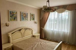 квартира за адресою Миколи Амосова вул., 4