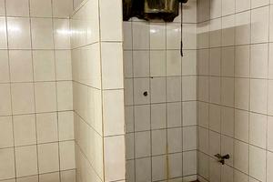 комерційна за адресою Перемоги вул., 393