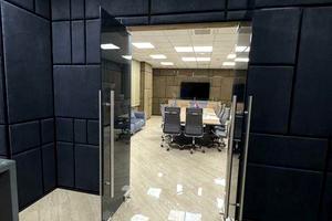 комерційна за адресою Михайла Грушевського вул., 9б