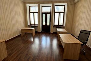 комерційна за адресою Французький бульв., 11б