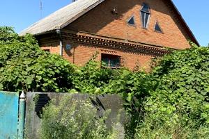 будинок за адресою с. Пирогівці, Веселкова, 10