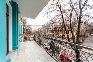 коммерческая по адресу Владимирская ул., 4