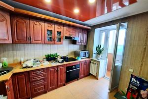 квартира за адресою Івана Франка просп., 10