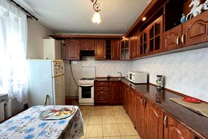квартира по адресу Джерельная ул., 18