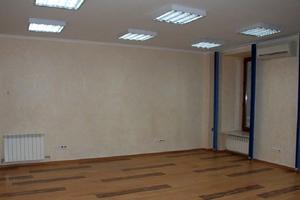 комерційна за адресою Преображенська вул., 37