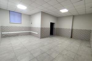комерційна за адресою Боголюбова вул., 10