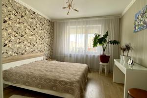 квартира за адресою Оноре де Бальзака вул., 52/22