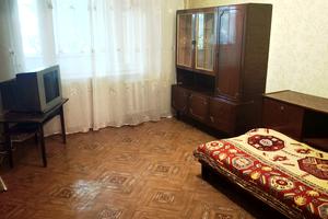 квартира за адресою Жоліо Кюрі вул., 64