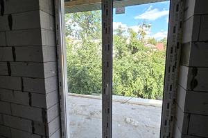 дом по адресу Українська ул.