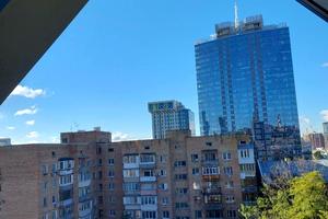 комерційна за адресою Шовковична вул., 42-44