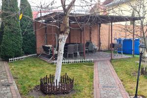 будинок за адресою Лютнева вул., 30