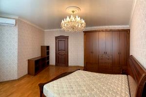 квартира по адресу Драгоманова ул., 8-А