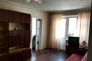 квартира за адресою Космонавтів вул., 5