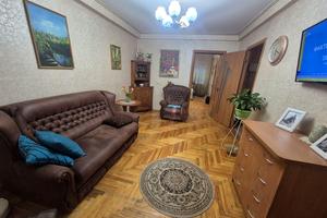 квартира за адресою Чумаченка вул., 6