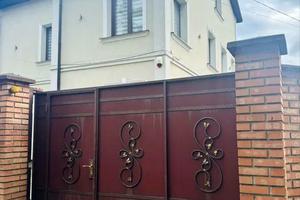 будинок за адресою Медової Печери вул. ()