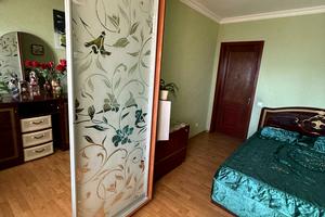квартира за адресою Запорізька вул., 4