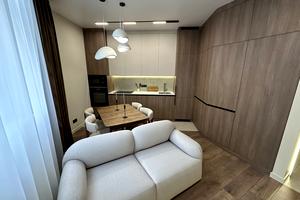 квартира за адресою Краснова вул., 1