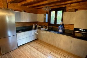 будинок за адресою Київська вул., 8