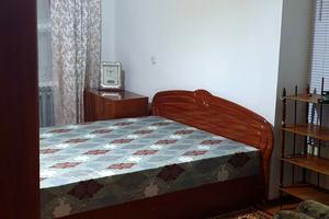 квартира за адресою Гетьмана Орлика вул., 5