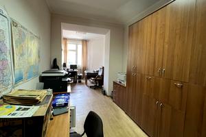 коммерческая по адресу Левка лукяненка, 14Г