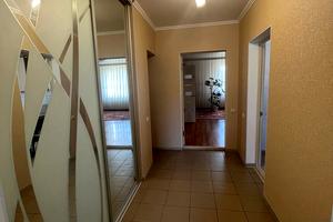 дом по адресу Радісна, 32