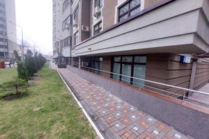 комерційна за адресою Авіаконструктора Ігоря Сікорського вул. (Танкова), 4-Г