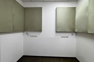 коммерческая по адресу Героїв Космосу ул., 4