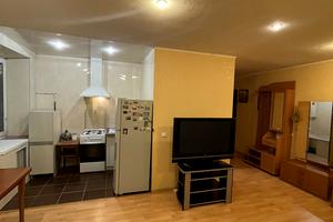 квартира по адресу Строителей ул., 5
