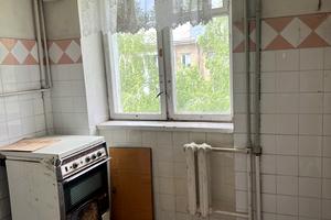 квартира за адресою Довженка вул., 9