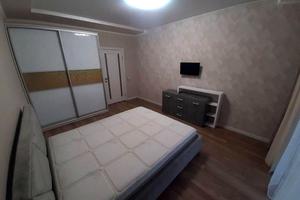 квартира по адресу Степана Бандери ул., 40/2а