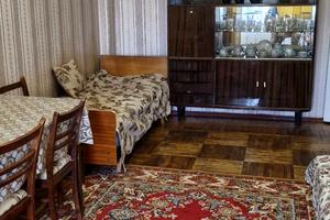 квартира за адресою Олексія Вадатурського вул. (Маршала Малиновського), 33